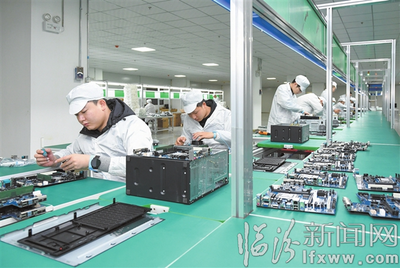 生产繁忙 计算机软硬件及外围设备制造业的机遇与挑战